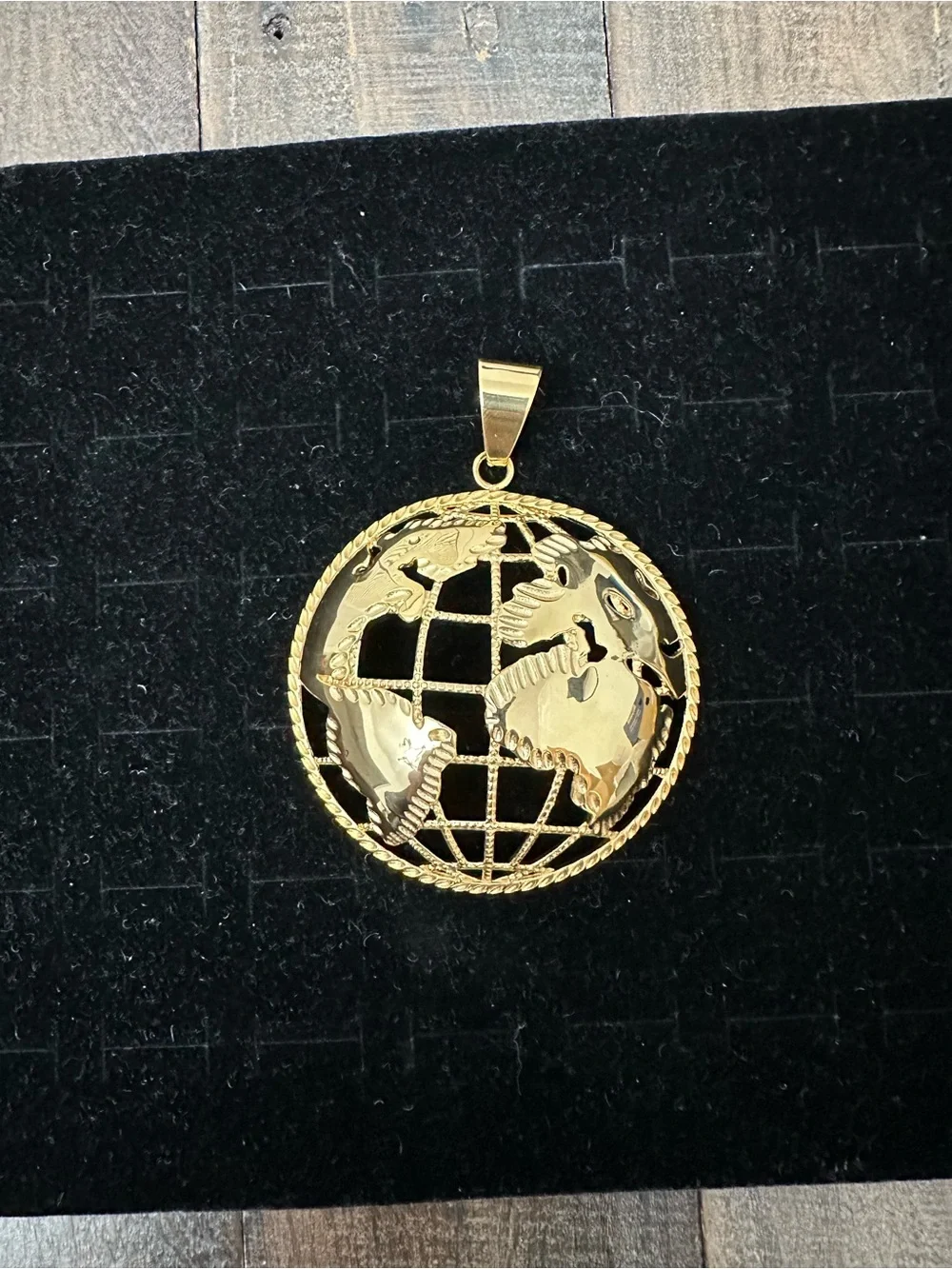 New Gold stainless steel Globe Pendant charm - 58.2 grams
